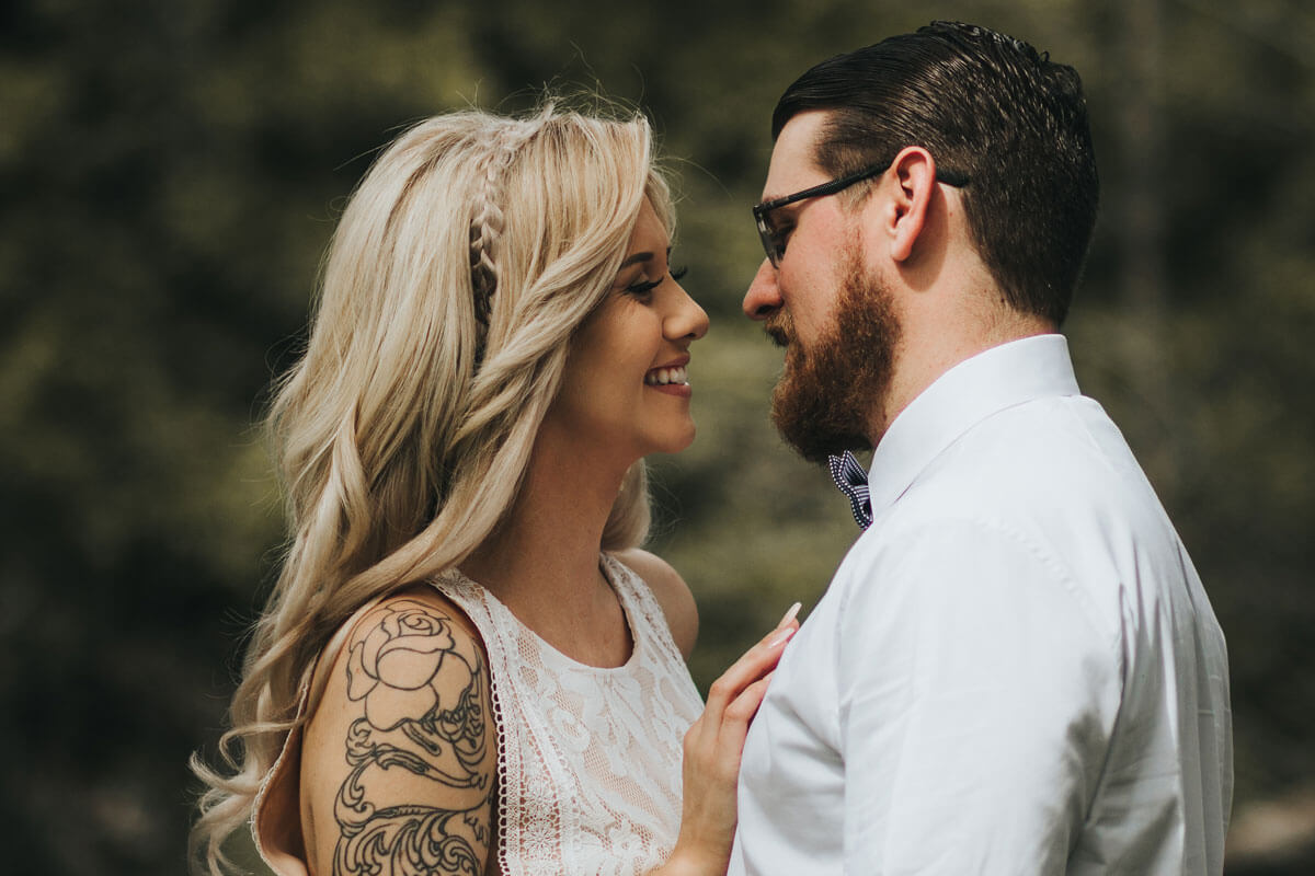 She Sends You Mixed Messages. Should You Keep Pursuing Her?