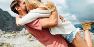 How to Escape the Friend Zone And Make Your Crush Like You